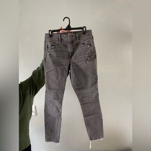 Women’s Universal Thread Skinny Jeans Charcoal size 10/30R